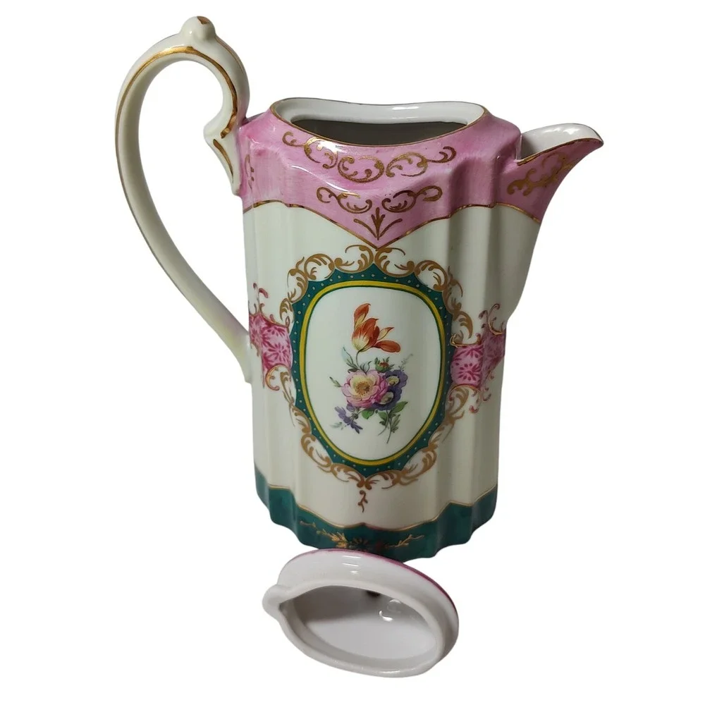 Royal Vienna this vintage